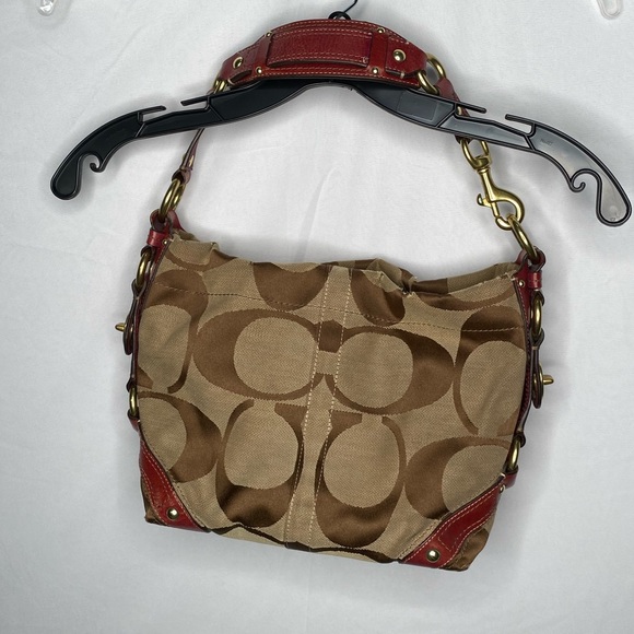 VINTAGE COACH CARLY HOBO BAG IN SIGNATURE CANVAS WITH HARDWARE ACCENTS - Picture 2 of 8
